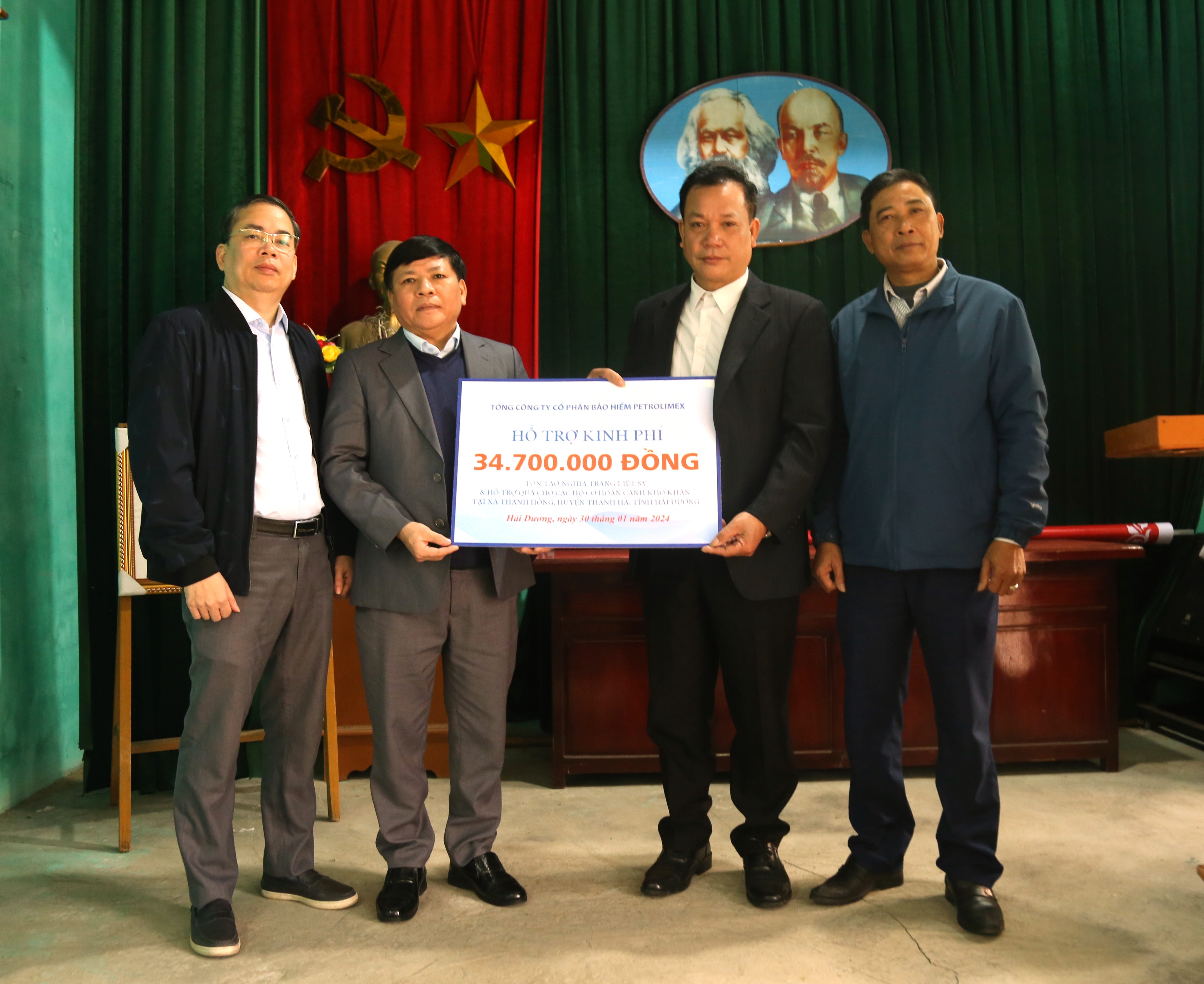 PJICO hỗ trợ kinh phí tôn tạo Nghĩa trang Liệt sỹ xã Thanh Hồng và trao tặng quà cho các hộ gia đình có hoàn cảnh khó khăn tại tỉnh Hải Dương.