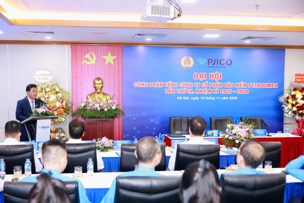 z7213478981089_17364393f5a899d6b3f945f0d7c56198