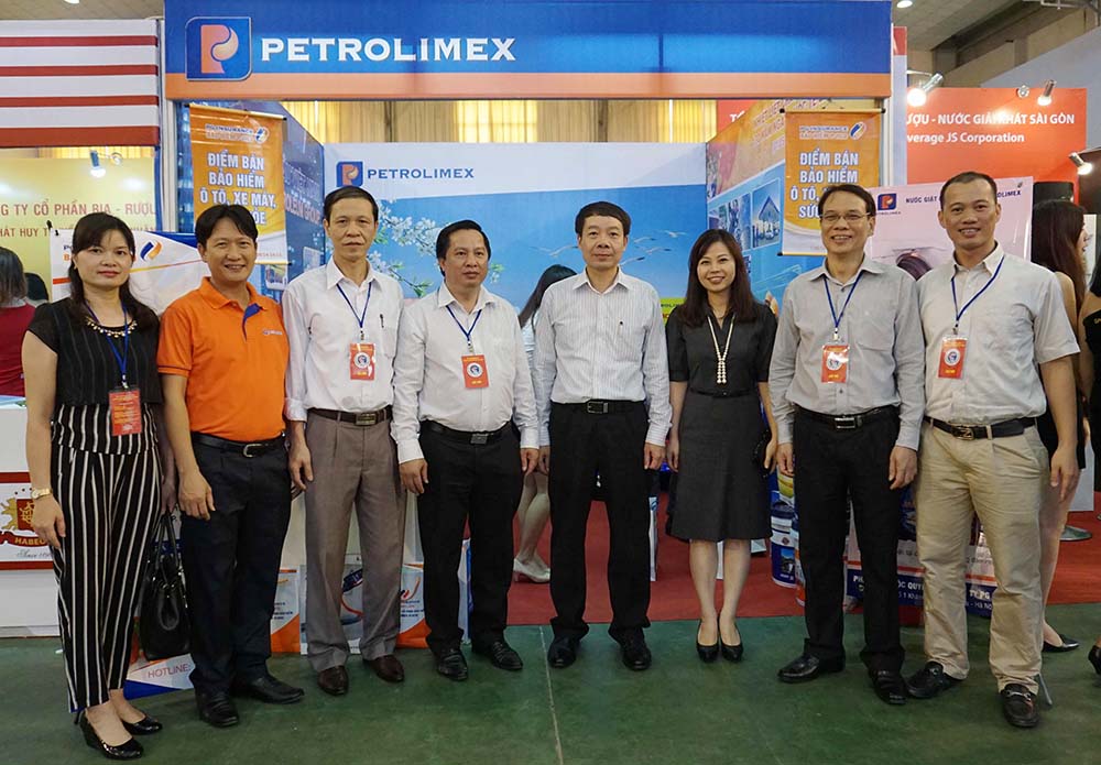 PJICO tham gia Phiên chợ Tết Lao động 2016