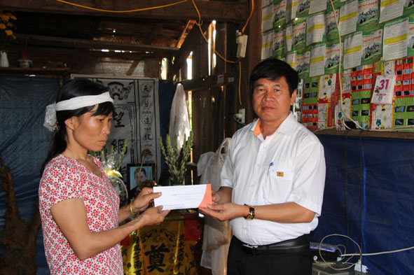 PJICO ĐẮK LẮK TRAO BỒI THƯỜNG TAI NẠN NGƯỜI SỬ DỤNG ĐIỆN
